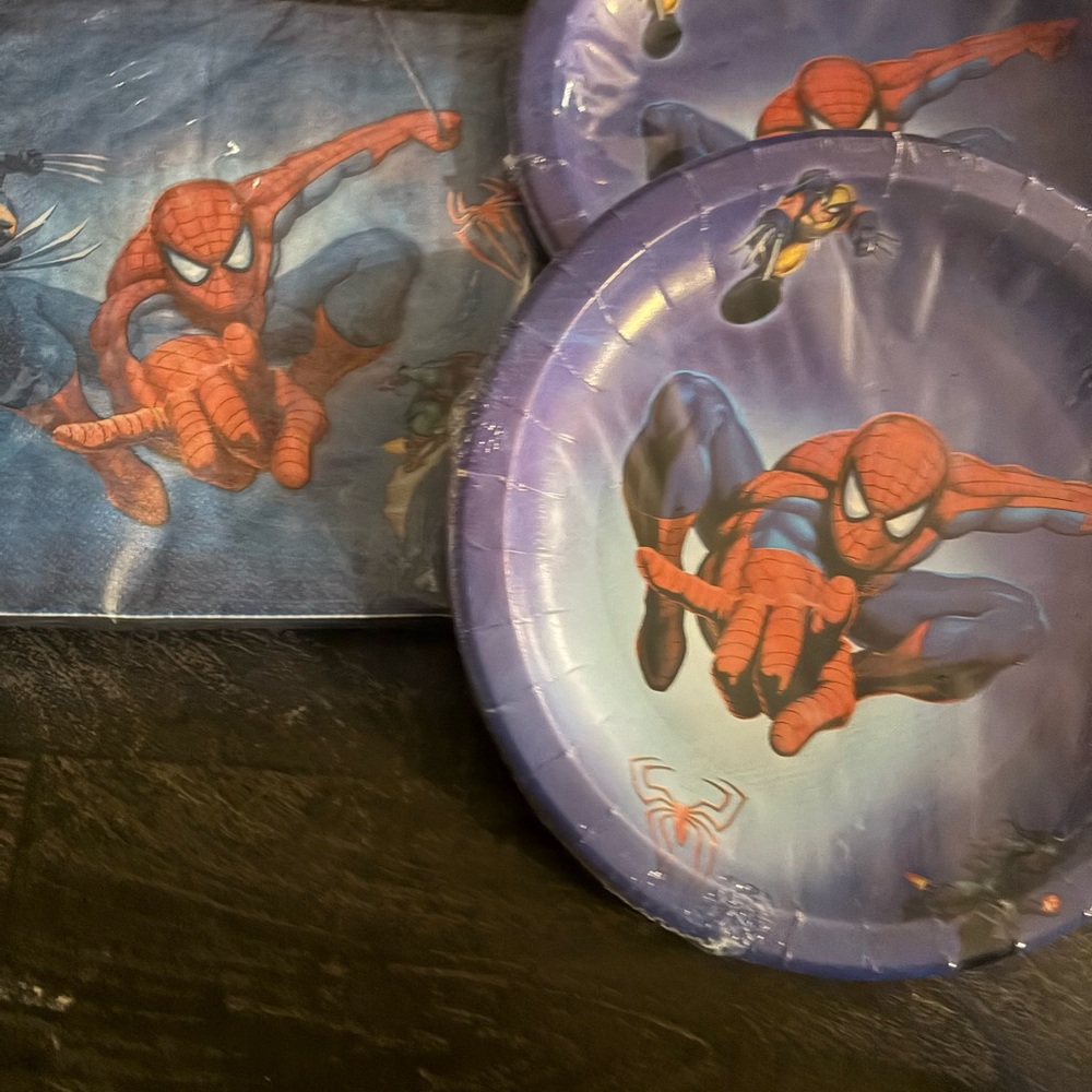 Spider-Man Party Plates and Napkins Set